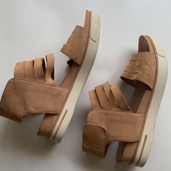 Eileen Fisher Leather Platform Open Toe Strappy Sandal Tan Size 6 - Picture 2 of 9